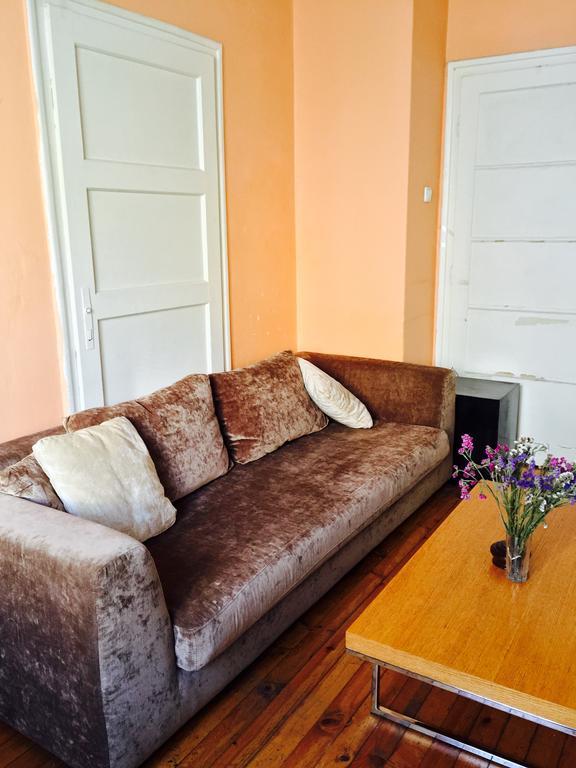 Interhost Guest Rooms And Apartments صوفيا المظهر الخارجي الصورة
