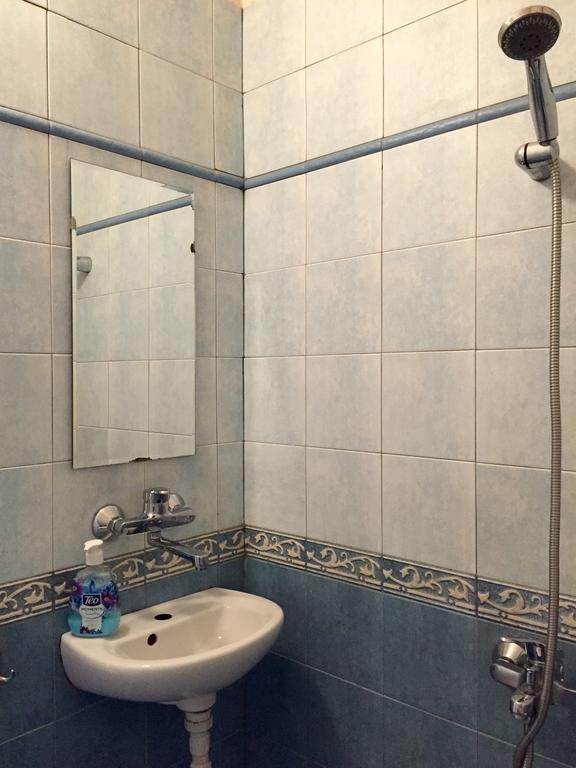 Interhost Guest Rooms And Apartments صوفيا المظهر الخارجي الصورة